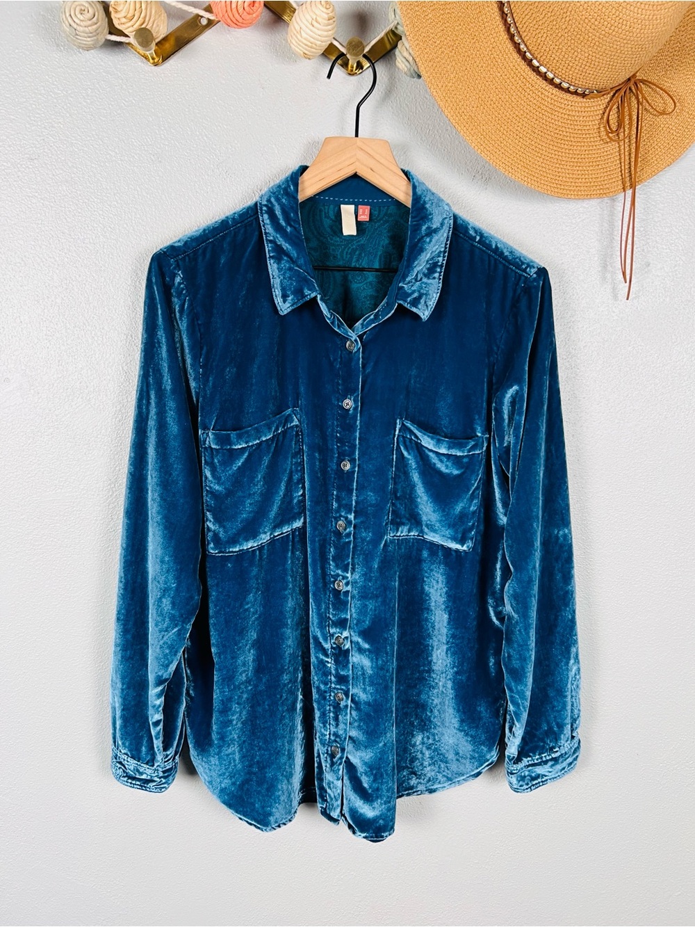 Anthropologie Pilcro Hadley Relaxed Button Down Velvet Shirt Size 14 - Picture 8 of 9